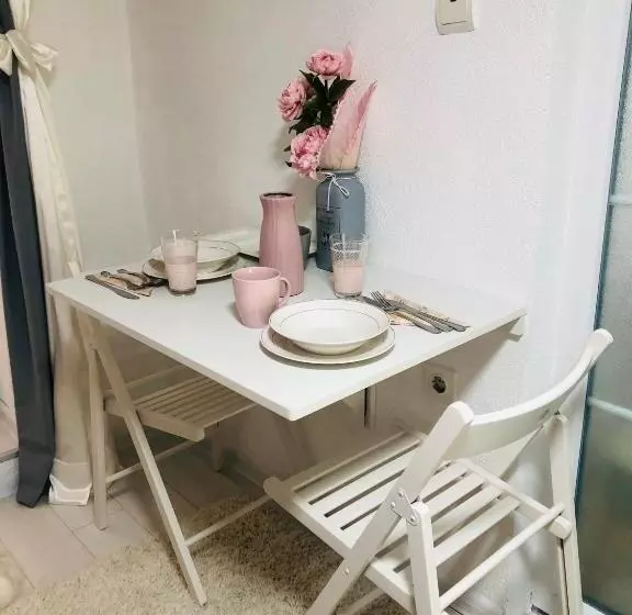 پانسیون Apartman Indira