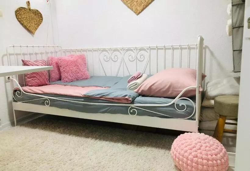 پانسیون Apartman Indira