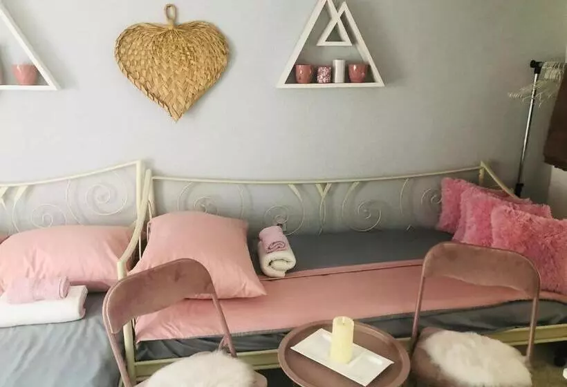 پانسیون Apartman Indira