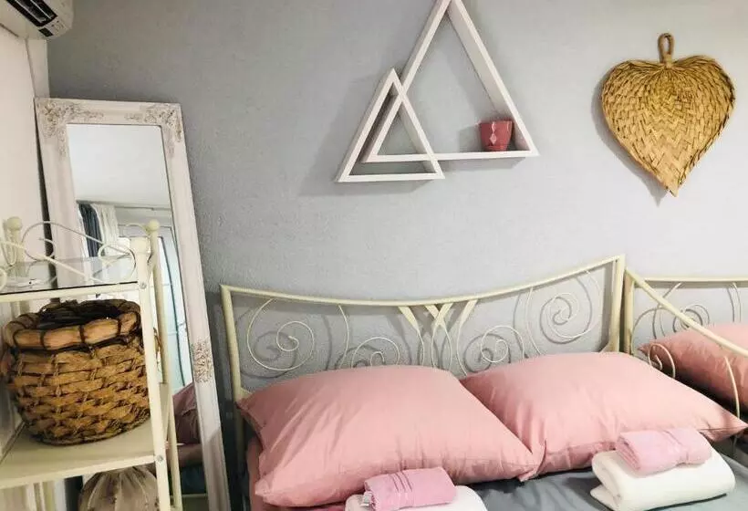 پانسیون Apartman Indira