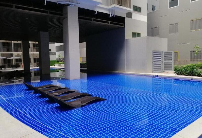 S Residencestower 3   L&r Staycation