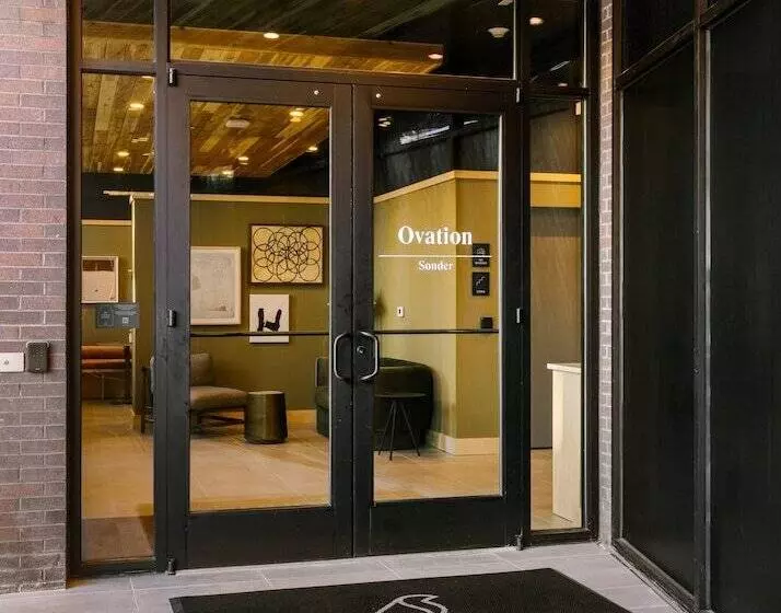 Sonder Ovation