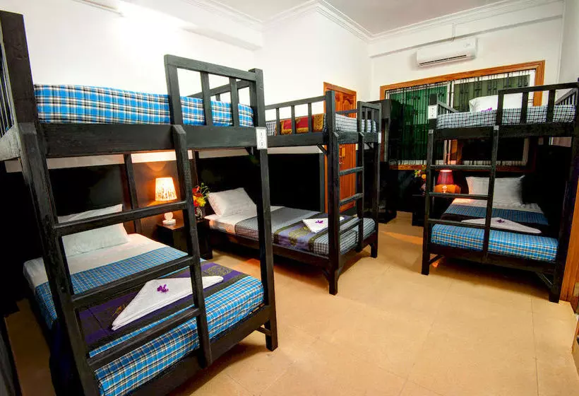 Albergue Me Mate's Place