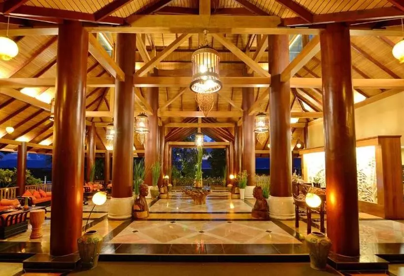 هتل Aureum Palace & Resort Inle
