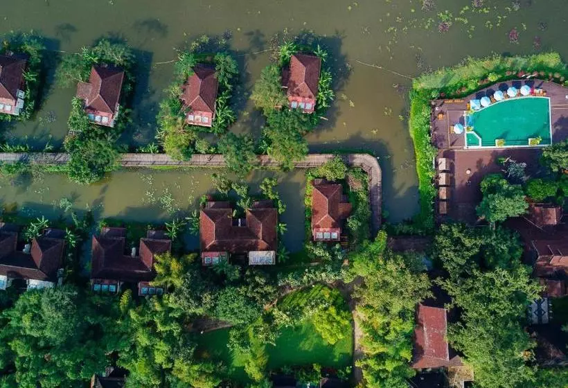 هتل Aureum Palace & Resort Inle