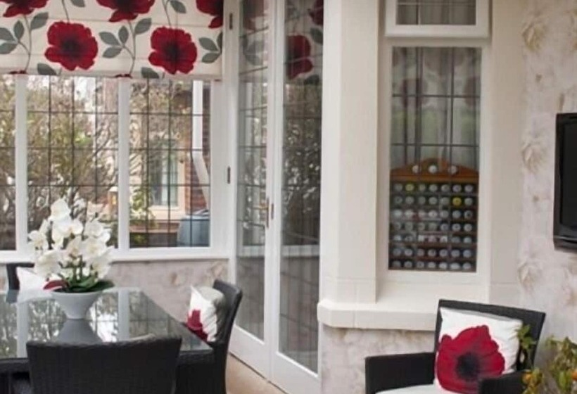 Bed and Breakfast Number One St Luke S