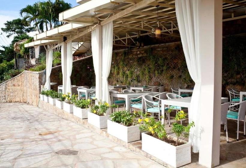 فندق The Beach House