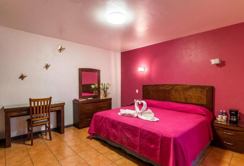 Отель Del Marquesado