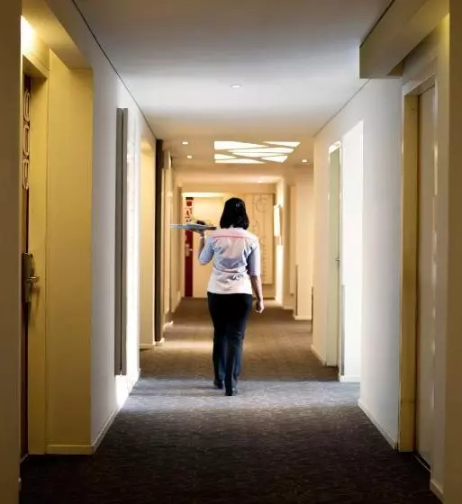 Brits Hotel Puri Indah