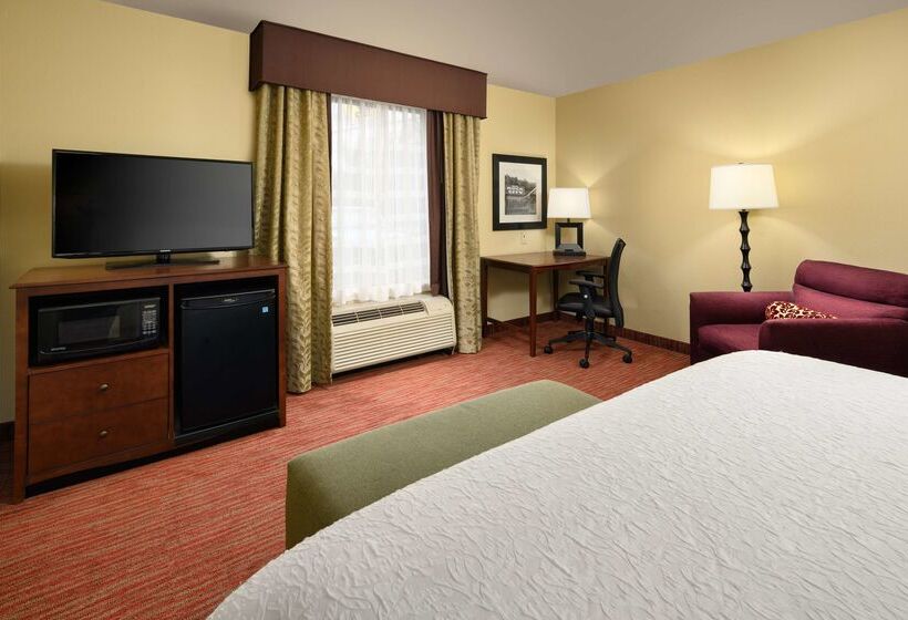 בית מלון כפרי Hampton Inn Kimball