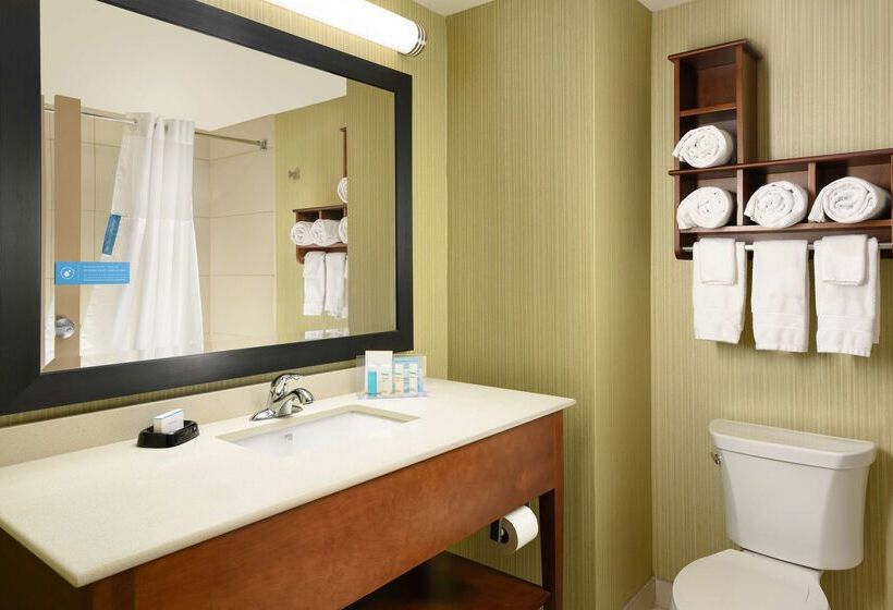 בית מלון כפרי Hampton Inn Kimball