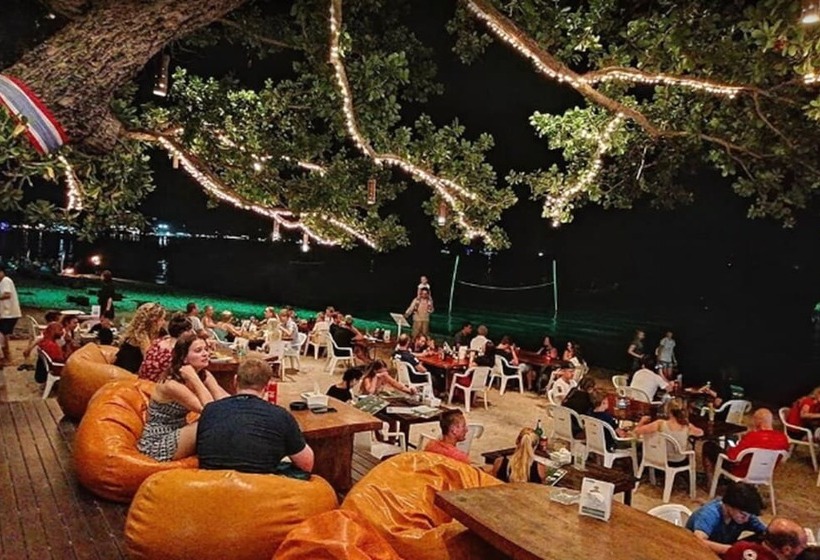 فندق Sairee Hut Resort Koh Tao