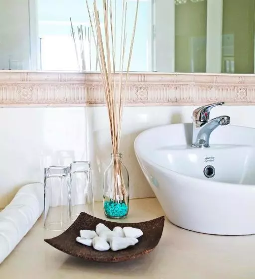 فندق The Beach House