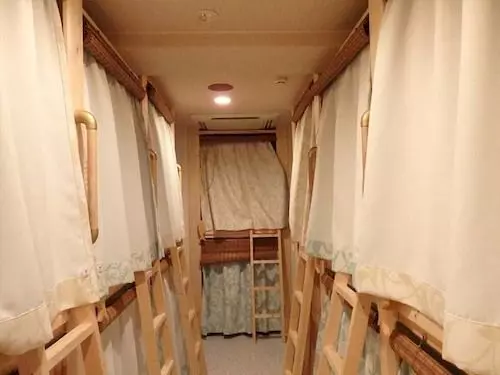 ペンション Ryokan&hostel Wasabi Nippori