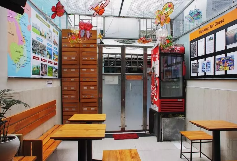 Saigon Backpackers Hostel   Bui Vien
