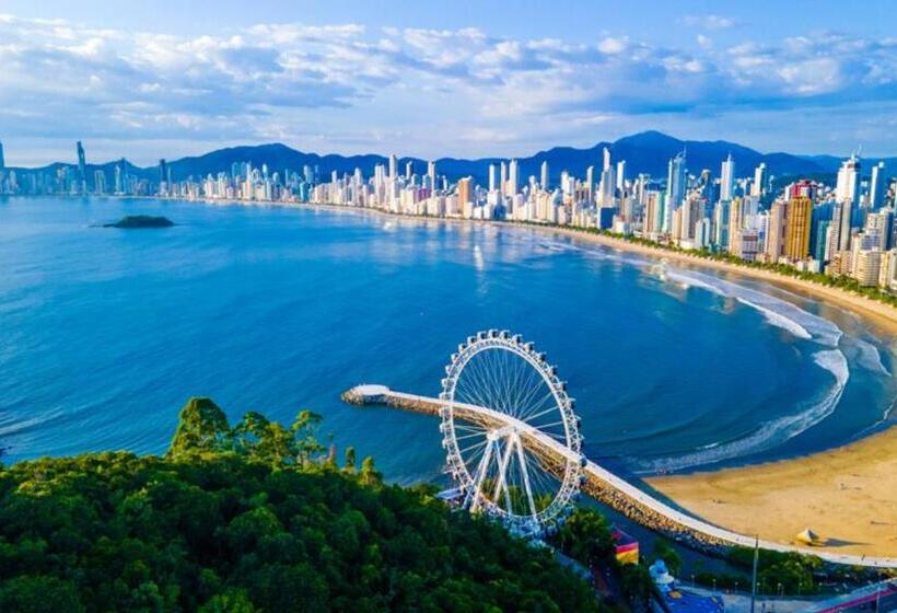 ユースホステル Casa Familiar Estaleiro