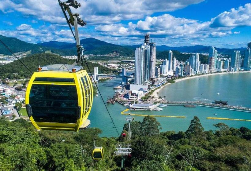 ユースホステル Casa Familiar Estaleiro