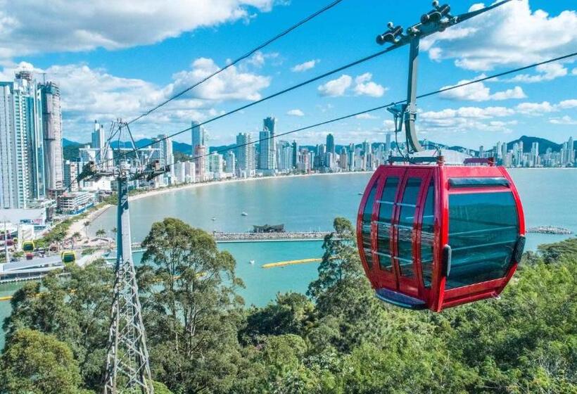 ユースホステル Casa Familiar Estaleiro