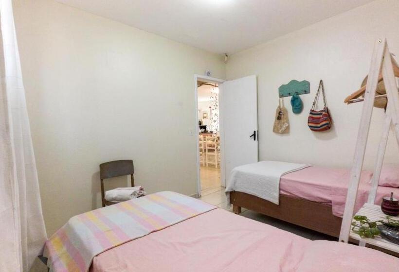 ユースホステル Casa Familiar Estaleiro