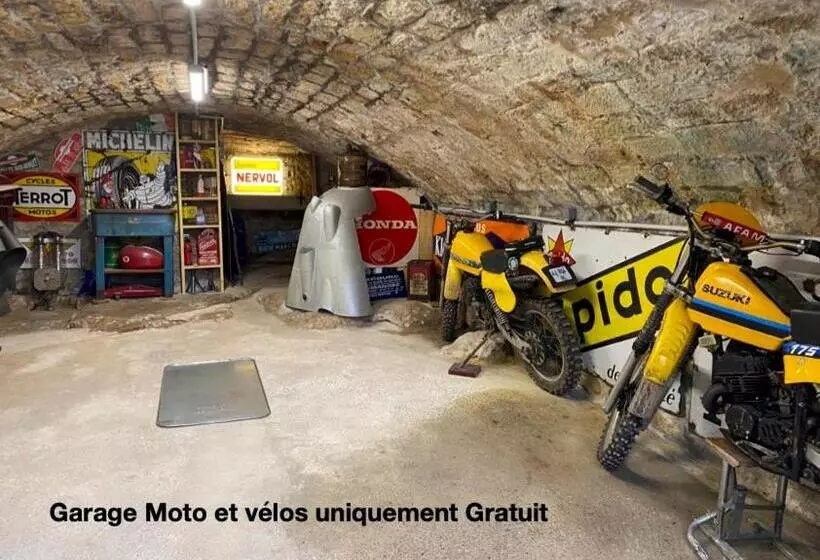 Aamiaismajoitus (B&B) Maison Maleville