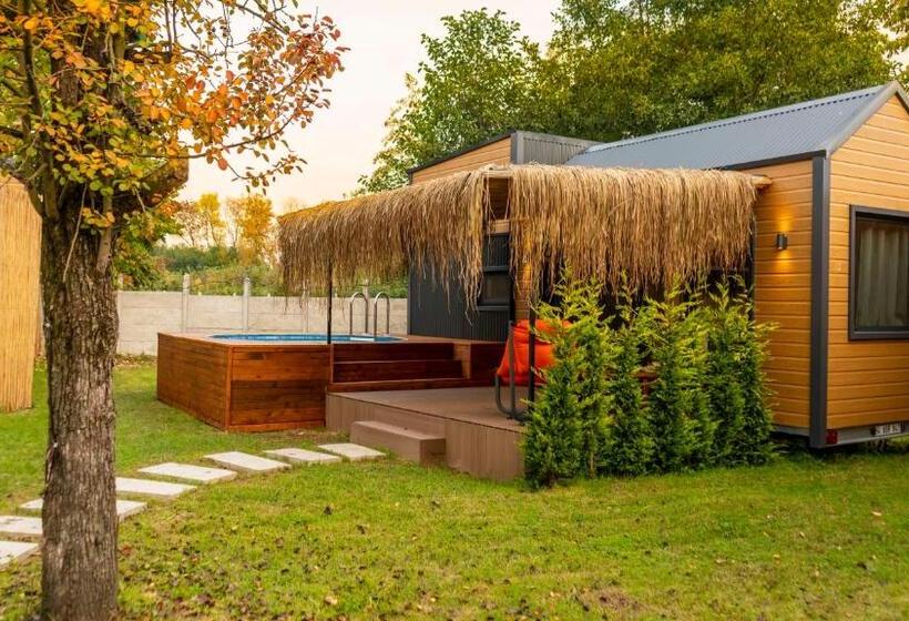 Aamiaismajoitus (B&B) Ten Ti̇ny House