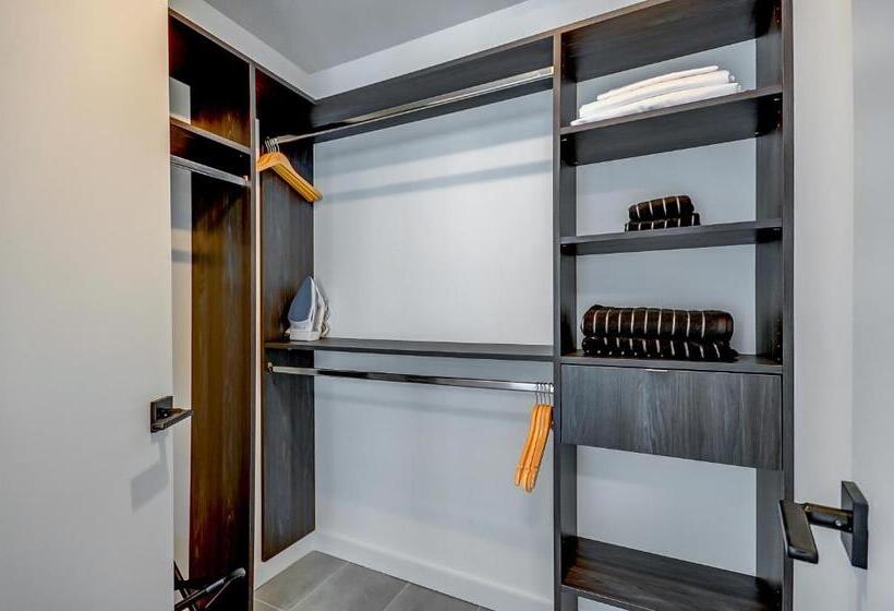 High End Studio Yotel Downtown L40