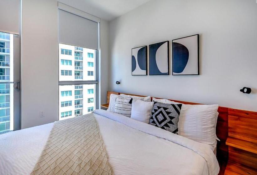 High End Studio Yotel Downtown L40