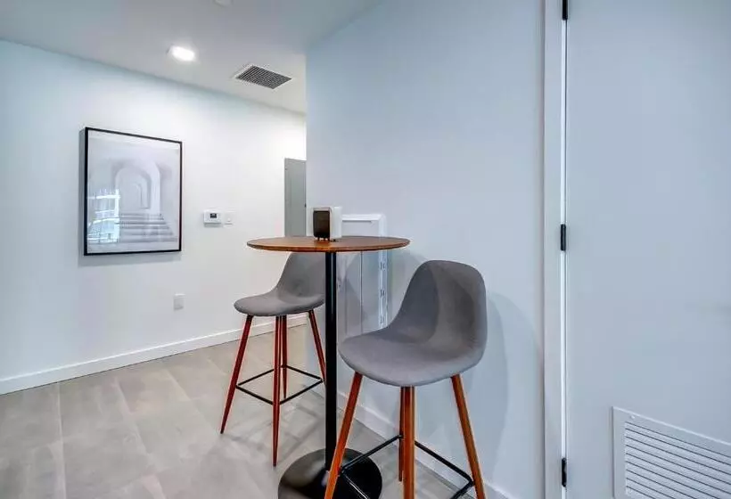 High End Studio Yotel Downtown L40
