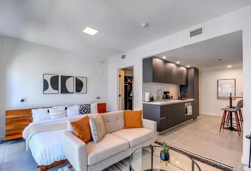 High End Studio Yotel Downtown L40