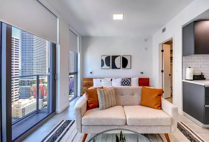High End Studio Yotel Downtown L40