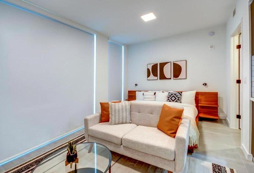 High End Studio Yotel Downtown L40