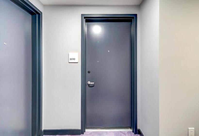 High End Studio Yotel Downtown L40