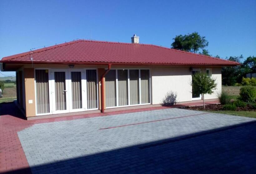 Пансион Penzión Oponice