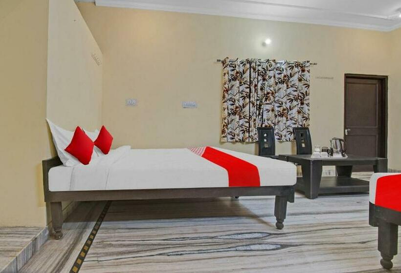 Flagship Hotel Raj Baag