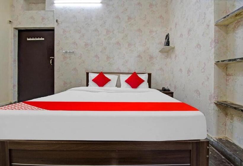 Flagship Hotel Raj Baag