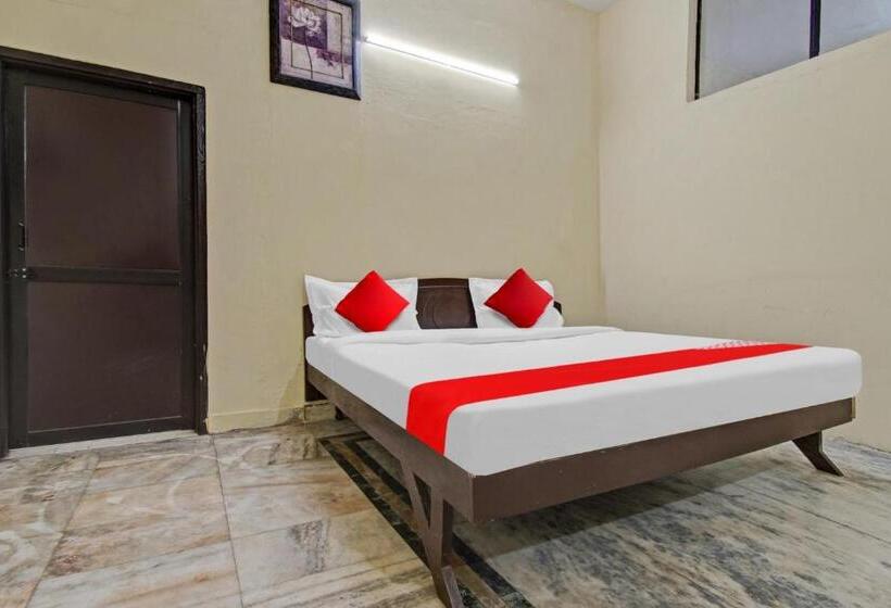 Flagship Hotel Raj Baag