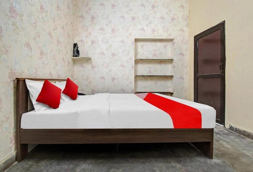 Flagship Hotel Raj Baag