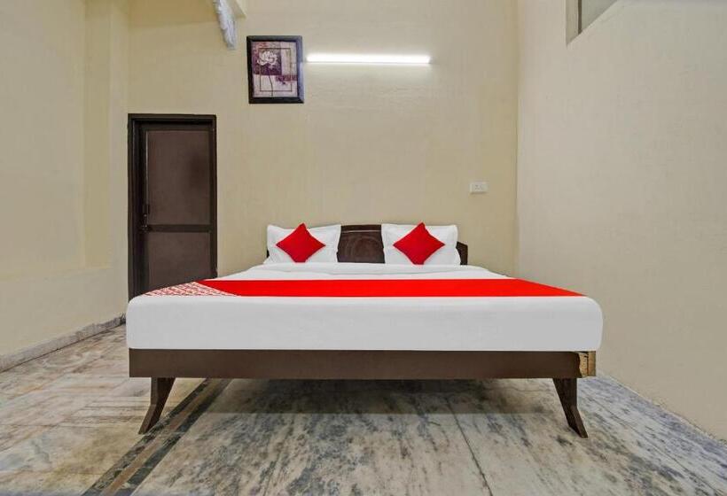 Flagship Hotel Raj Baag