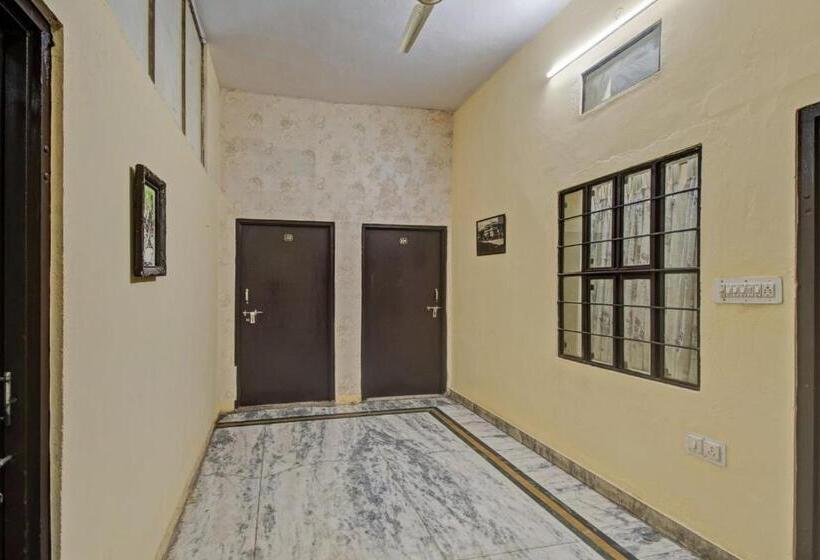 Flagship Hotel Raj Baag