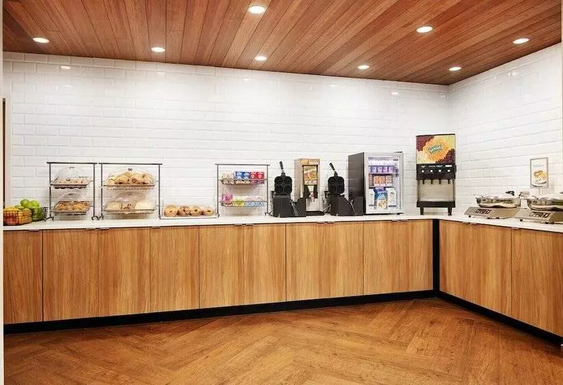 Hotelli Fairfield By Marriott Inn & Suites Norfolk