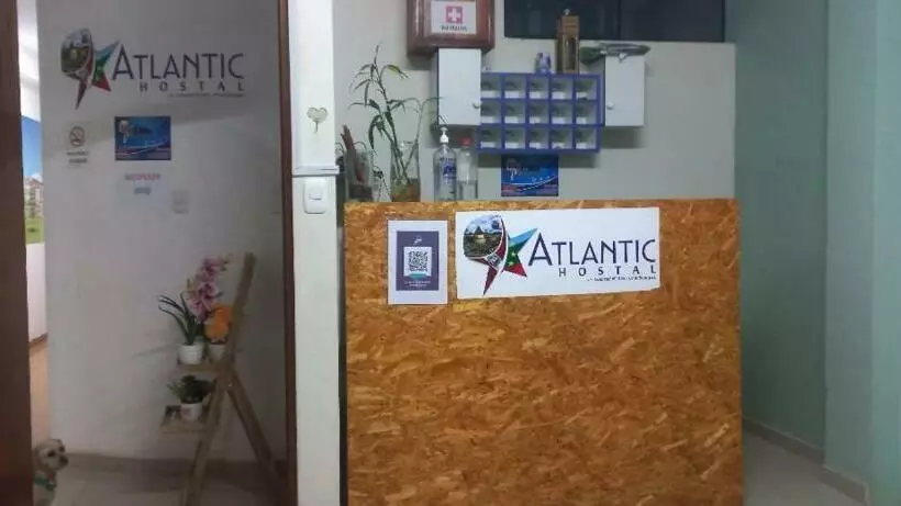 ペンション Hostal Atlántic