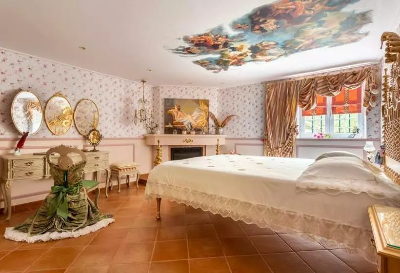 Majatalo Mille Et Une Nuits  La Vénus De Lisbonne