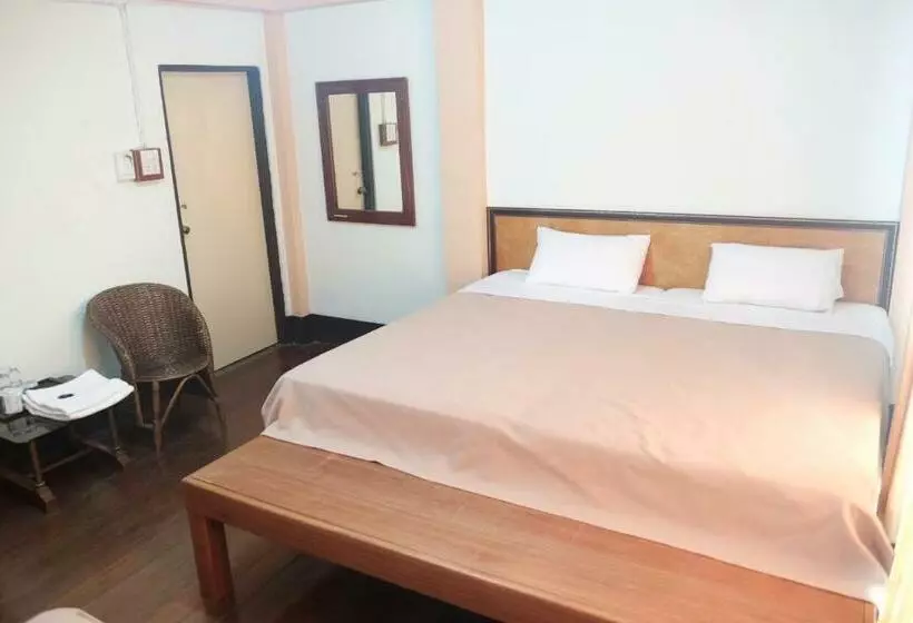 Majatalo Manilath Guesthouse