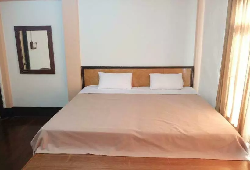 Majatalo Manilath Guesthouse