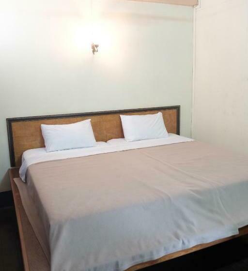 פנסיון Manilath Guesthouse