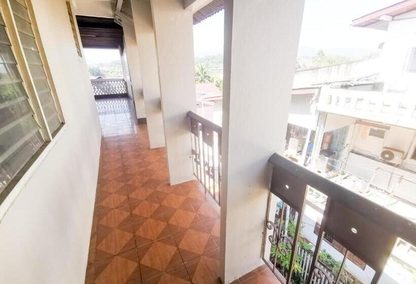 פנסיון Manilath Guesthouse