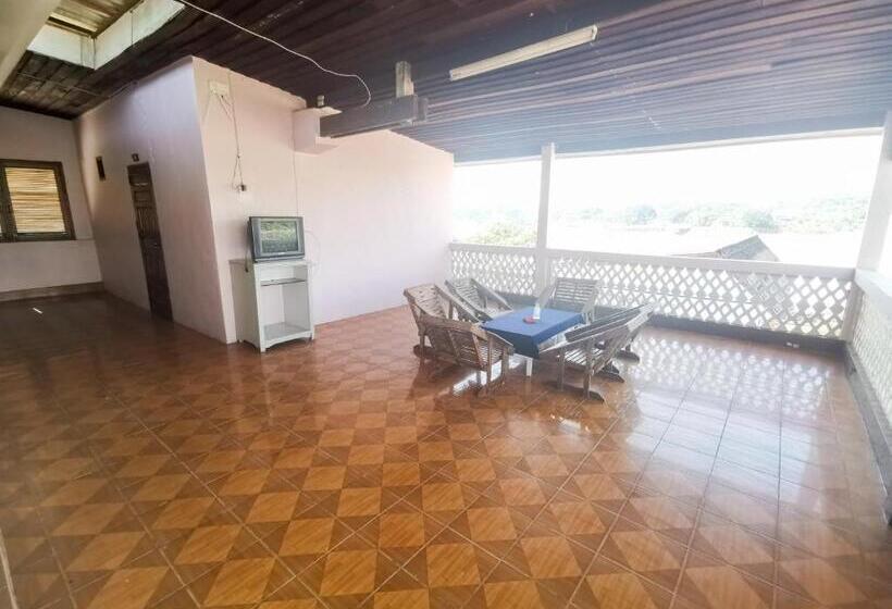 פנסיון Manilath Guesthouse