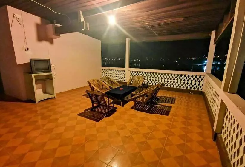 Majatalo Manilath Guesthouse