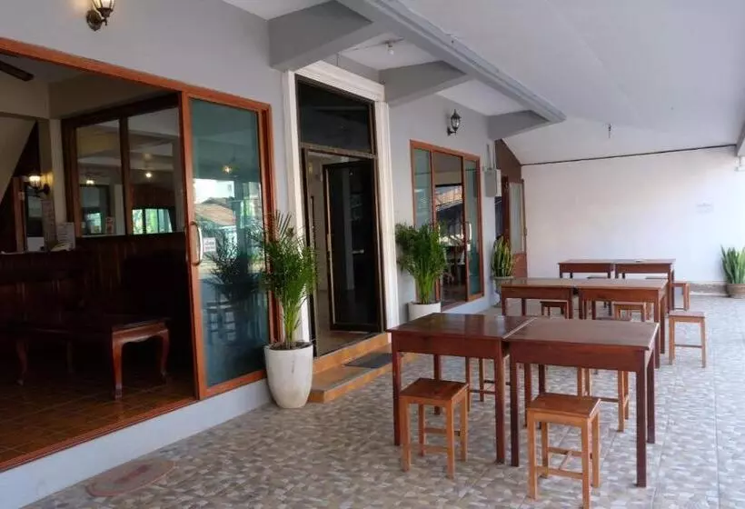 Majatalo Manilath Guesthouse