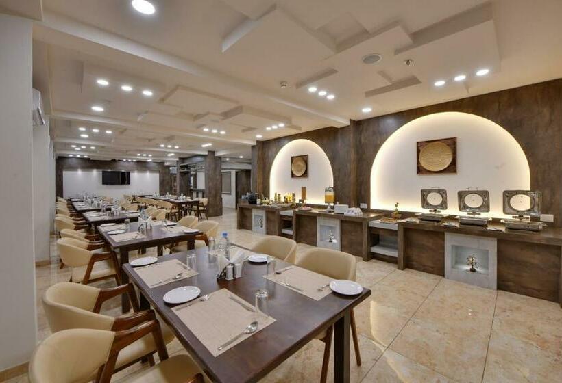 Click Hotel Tulsi Jamnagar 7 Mins From Reliance Industrial Township